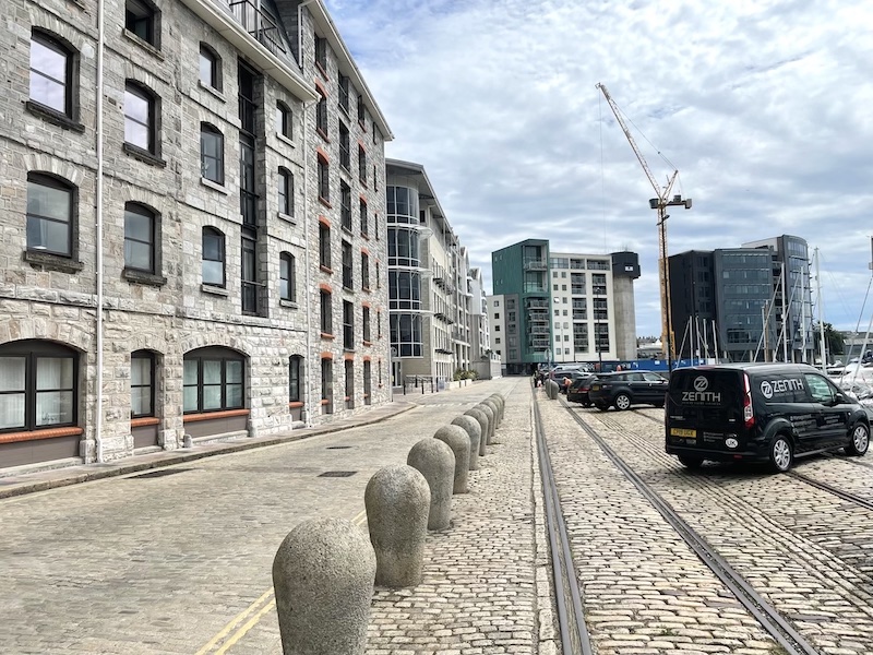 Move to the waterside area of Plymouth House prices, properties