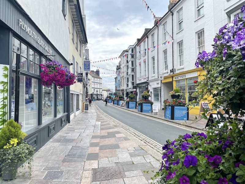 Move to the waterside area of Plymouth House prices, properties